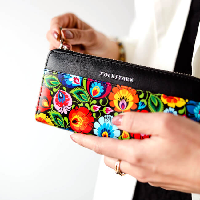 Grand portefeuille avec poche folk polonais Łowicz noir : vue fermeture